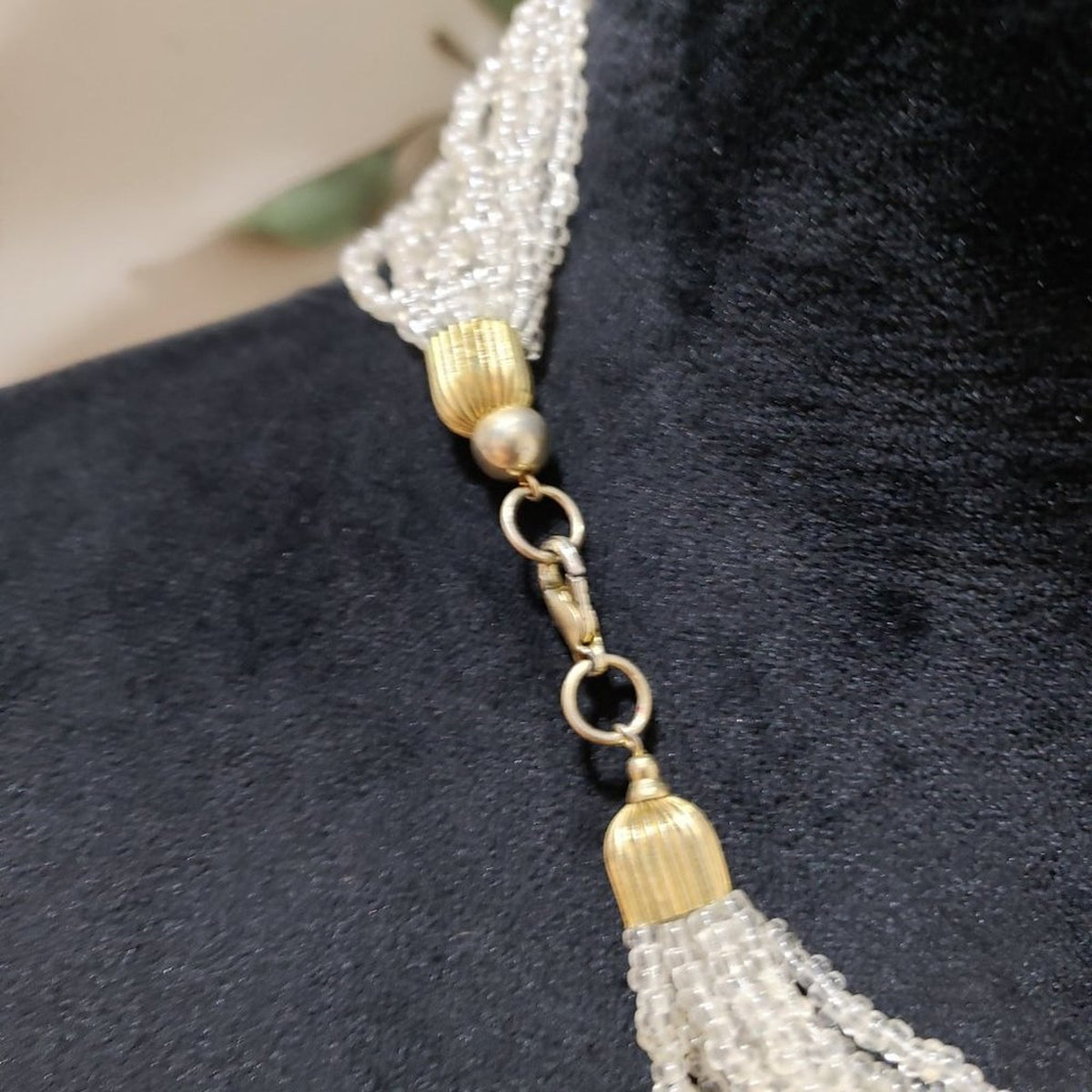 Women Fashion Multi Strand Faux White Seed Pearl Beaded Necklace with Lobster