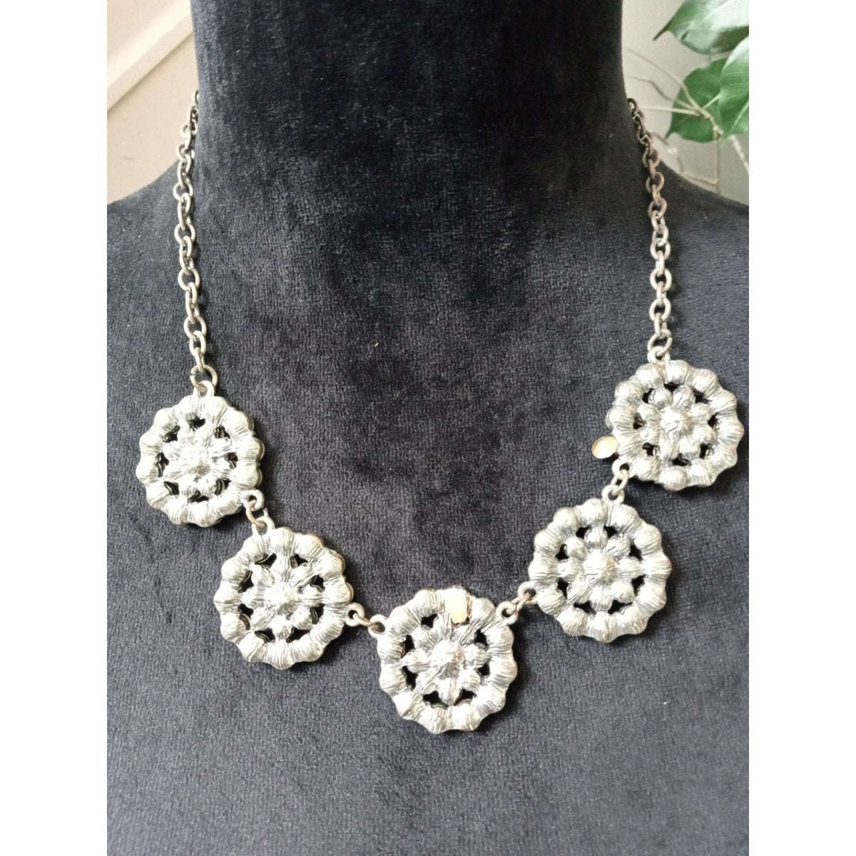 Sweet Lola White Rhinestone Cluster Statement Necklace Silver Tone Floral Bib
