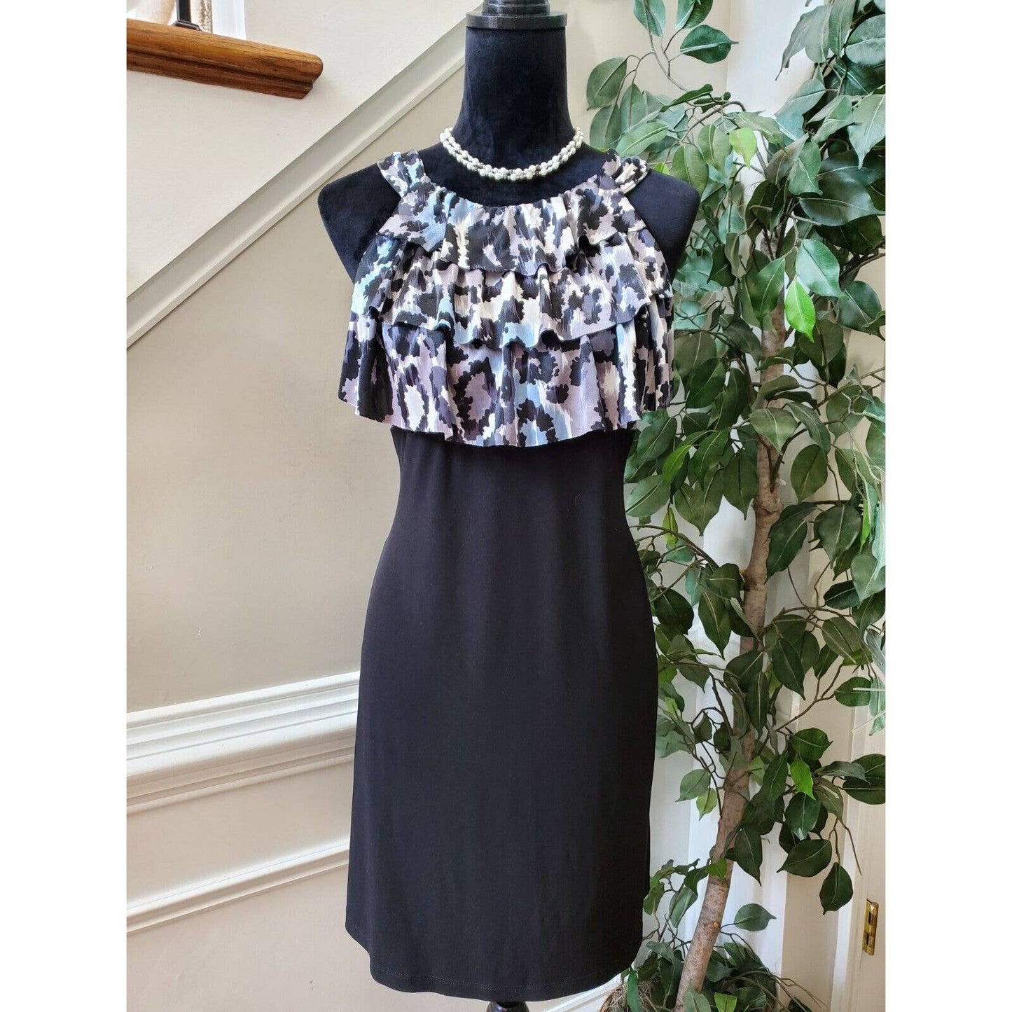 En Focus Studio Women's Black & White Round Neck Sleeveless Knee Length Dress 12