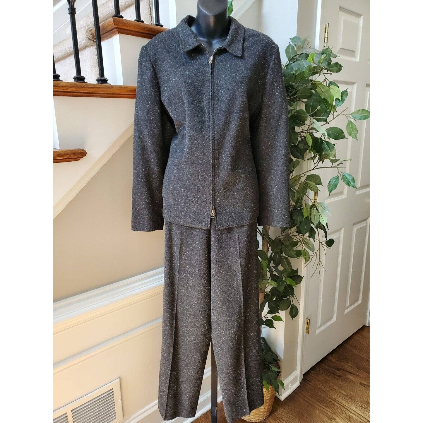 Dressbarn Women's Gray Polyester Long Sleeve Jacket & Pant 2 Pc's Suit 12