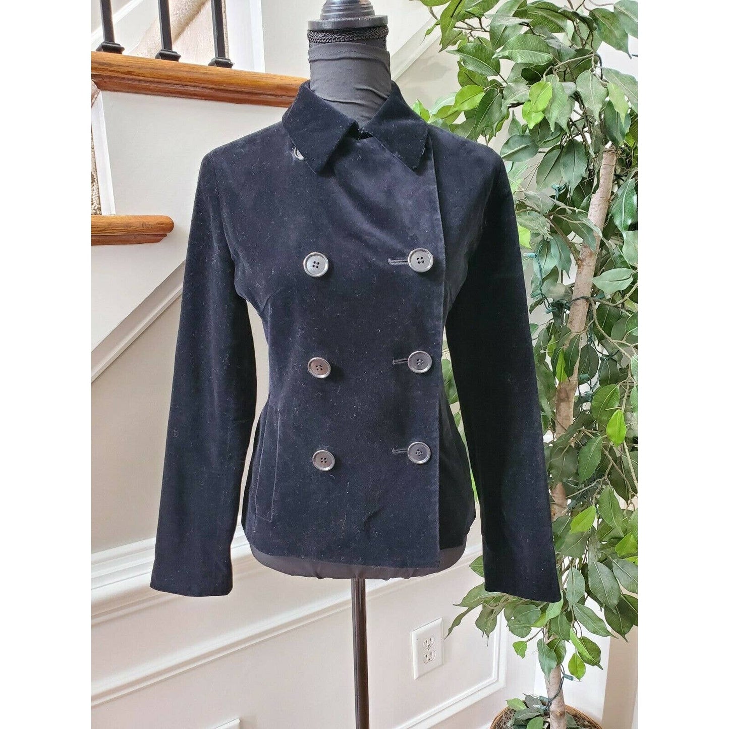 I. N. E Women's Black 100% Polyester Long Sleeve Formal Button Blazer Size 2