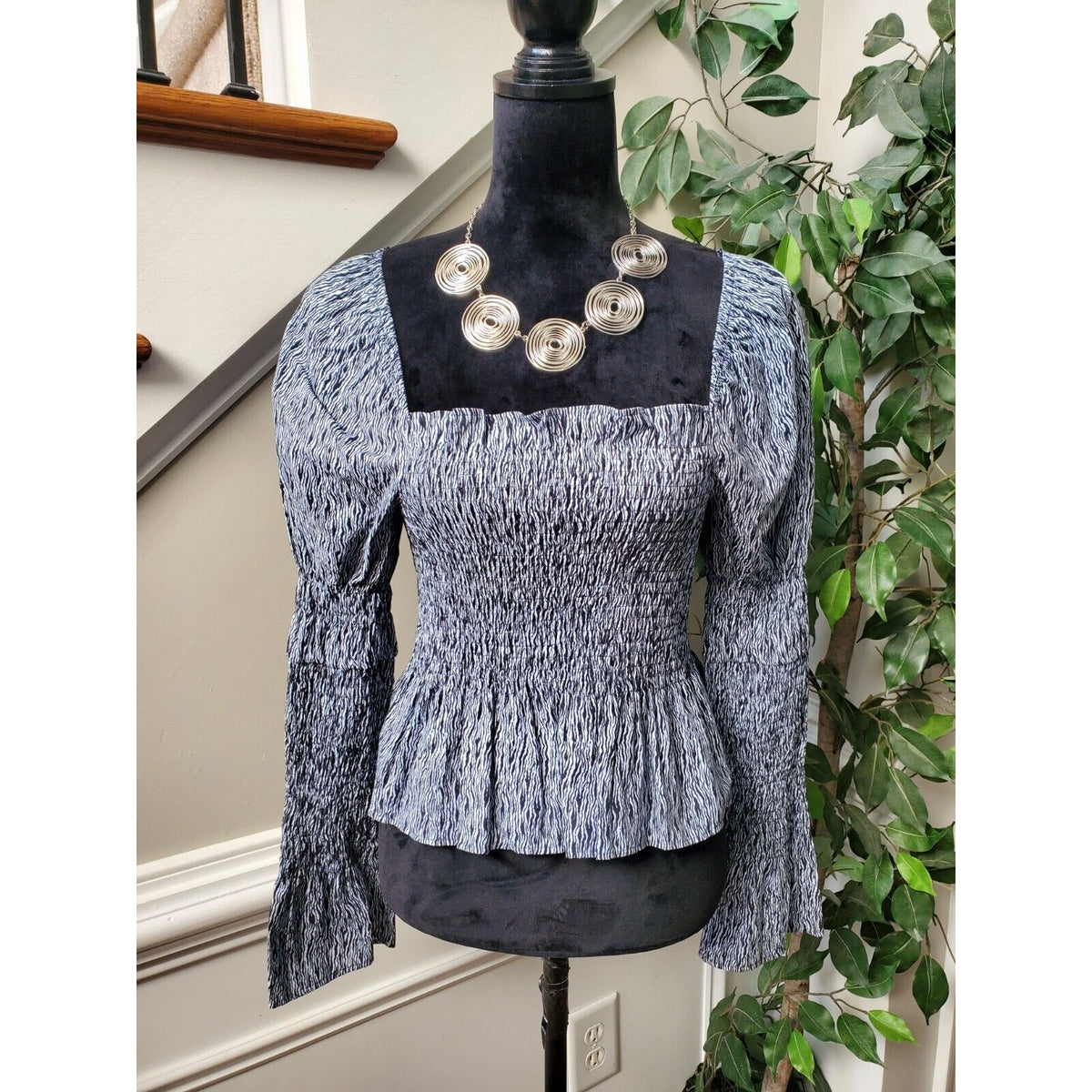 Top Shop Women Gray 100% Cotton Square Neck Long Sleeve Casual Top Blouse Size 4