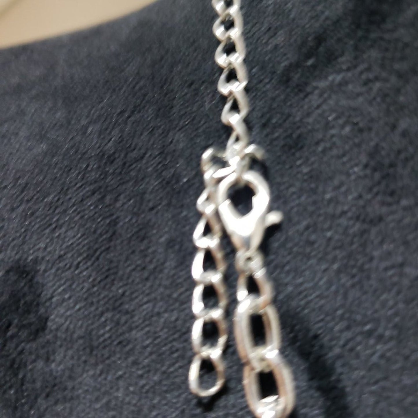 Womens Beautiful Paparazzi Feeling Inde-Pendant Necklace with Lobster Clasp