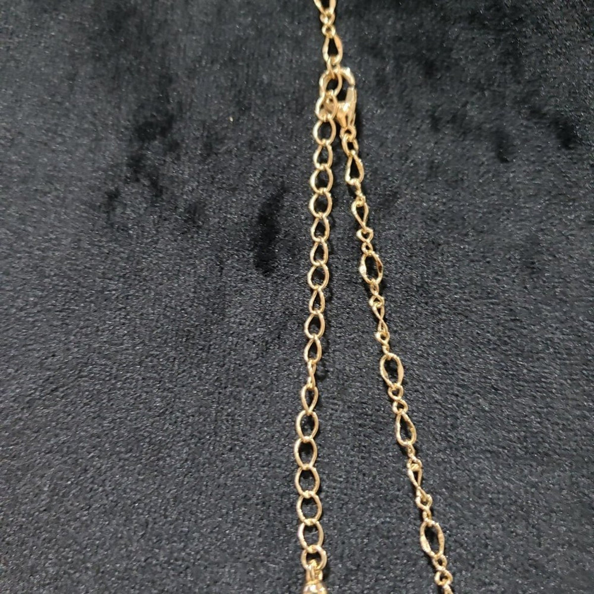 Women's Gold Tone Chain Link Tassel Art Deco Style Pendant Necklace