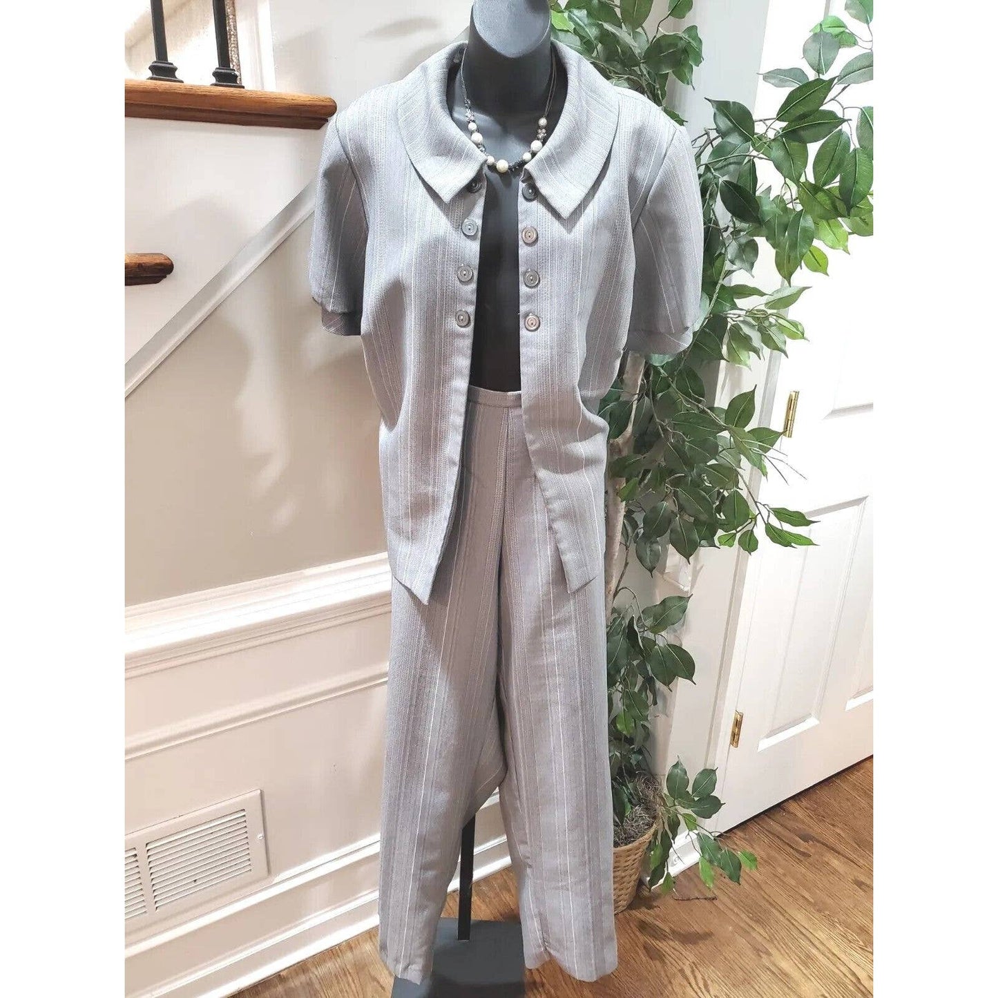 Perceptions Women's Gray Polyester Single Breasted Jacket & Pant 2 Pc Suit 18W