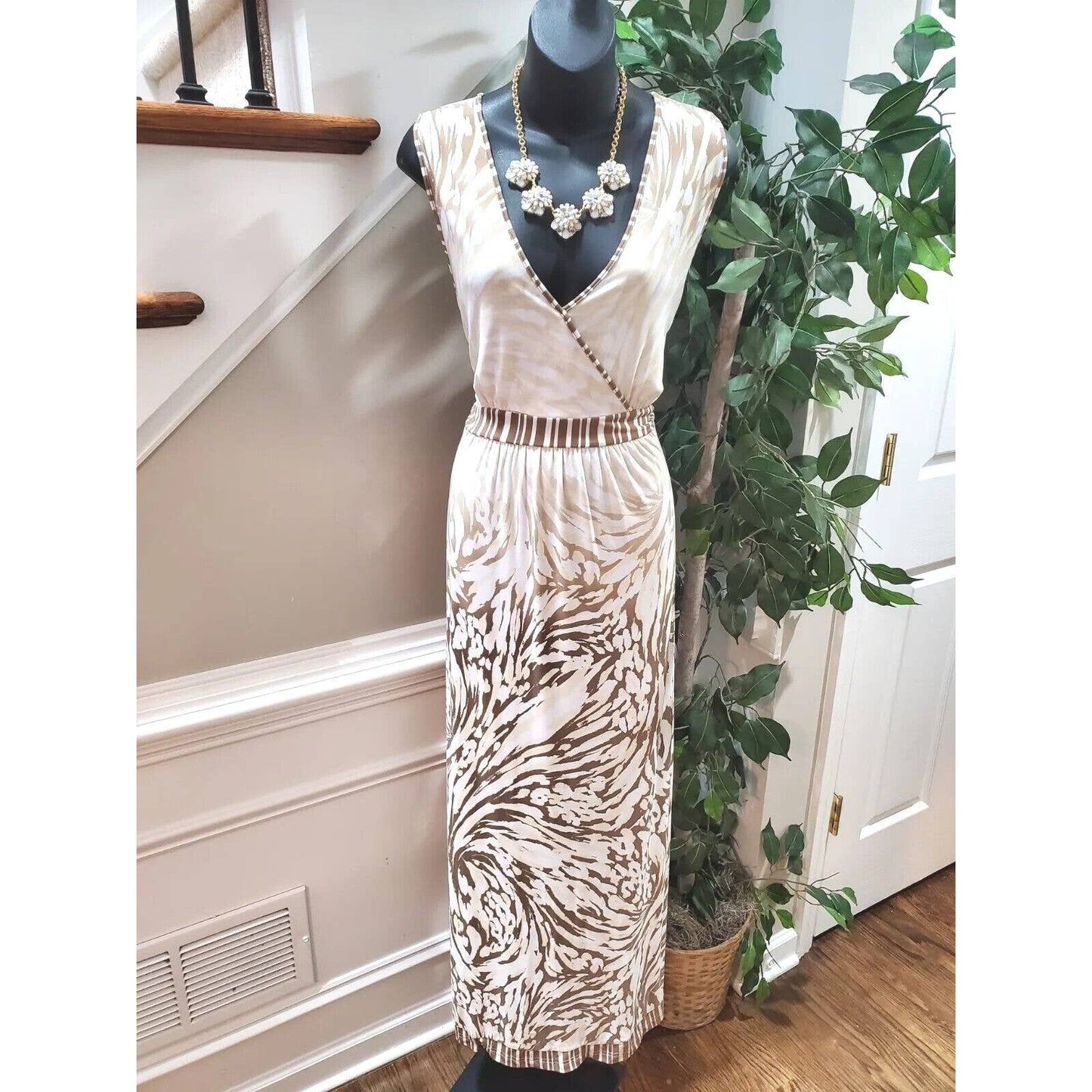 Ruby Rd. Women White & Brown Polyester V-Neck Sleeveless Long Maxi Dress Size L