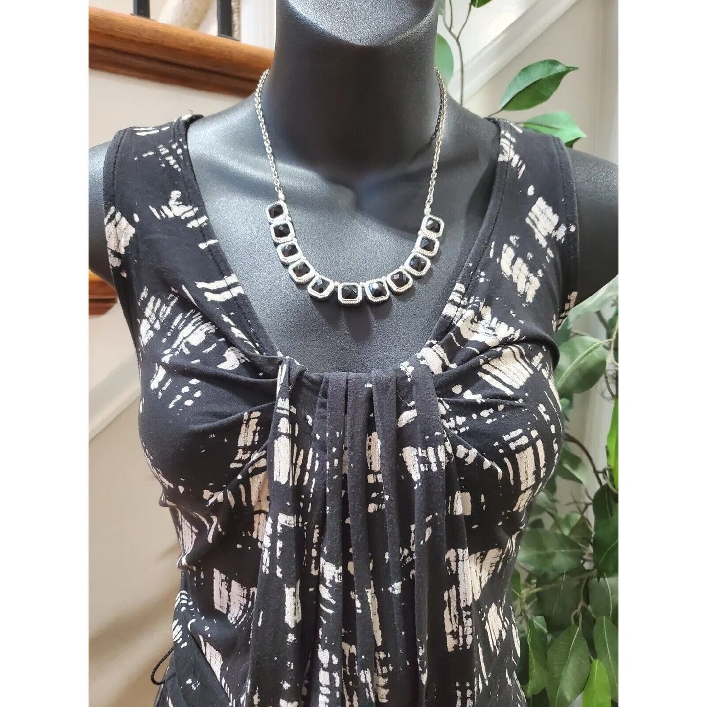Loft Women's Black & White Modal Round Neck Sleeveless Casual Knee Length Dress