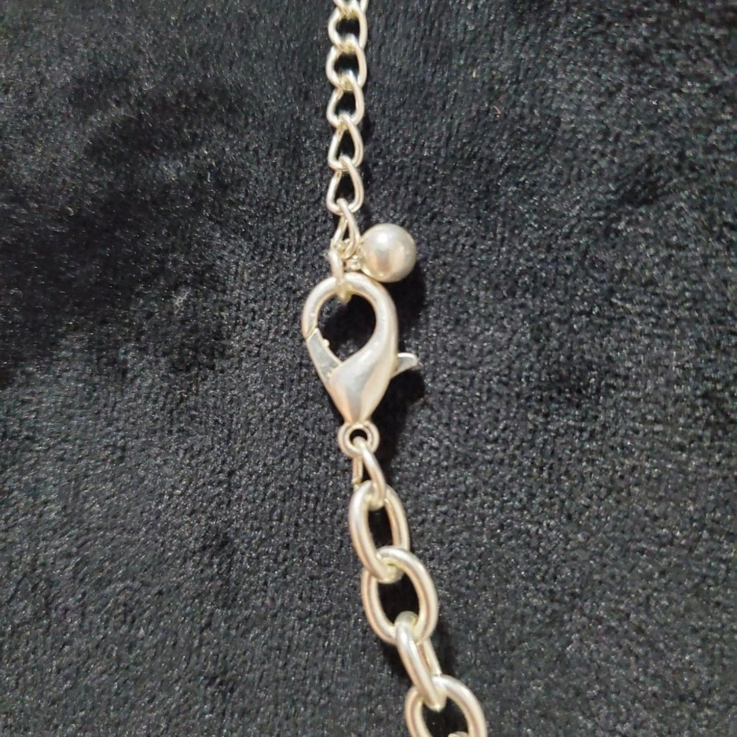 Women's Round White Black Resin Gold Chain Fashion Jewelry Necklace