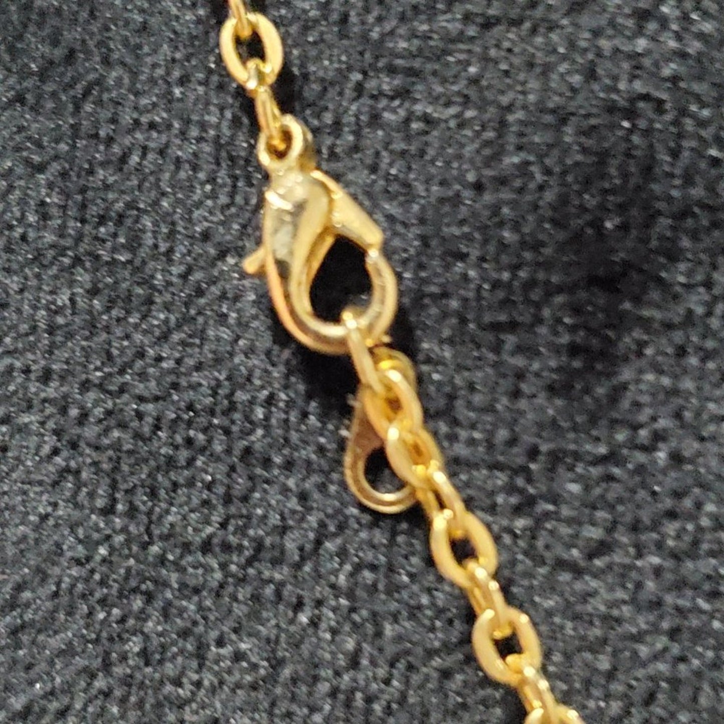 Women's Gold Tone Beaded High Heel Fashion Pendant Necklace