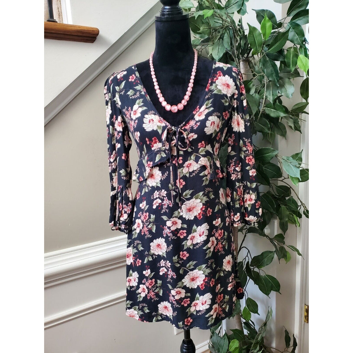 American Eagle Outfitters Women's Blue V-Neck Long Sleeve Knee Length Dress XS