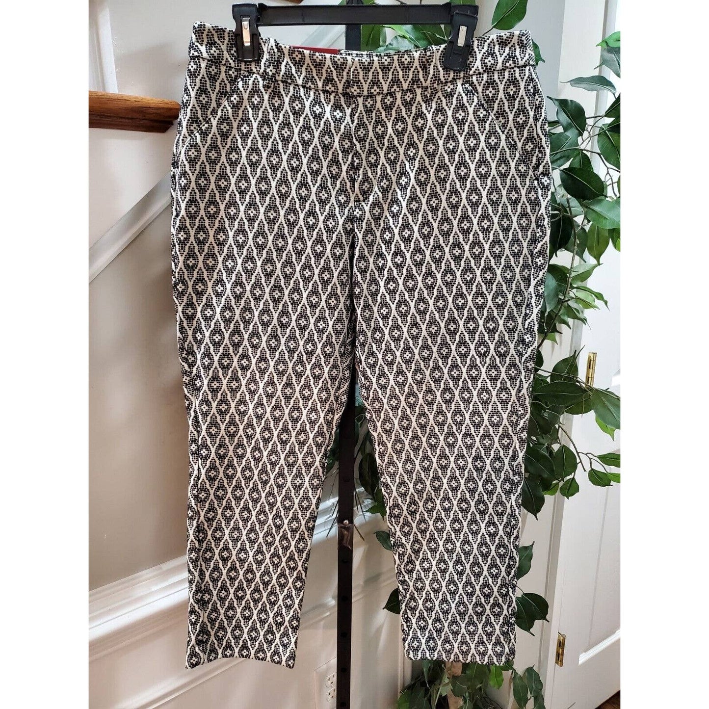 Merona Women's Black & White Cotton Mid Rise Classic Ankle Casual Pant Size 12