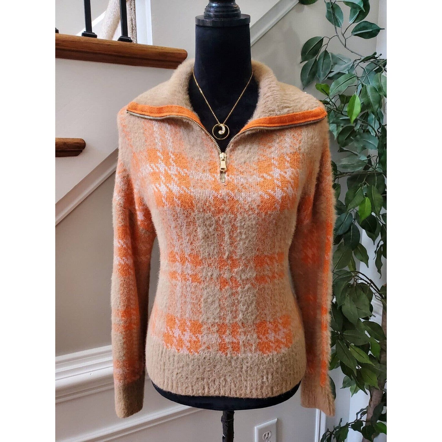 Broadway Women's Beige Acrylic Collared Long Sleeve Pullover Sweater Size Large