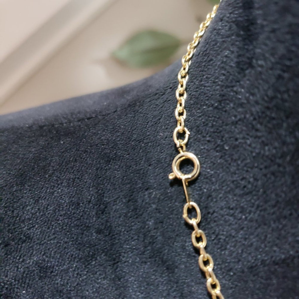 Madagascar Shell Teardrop Pendant Edged Gold Tone Monet Chain Necklace