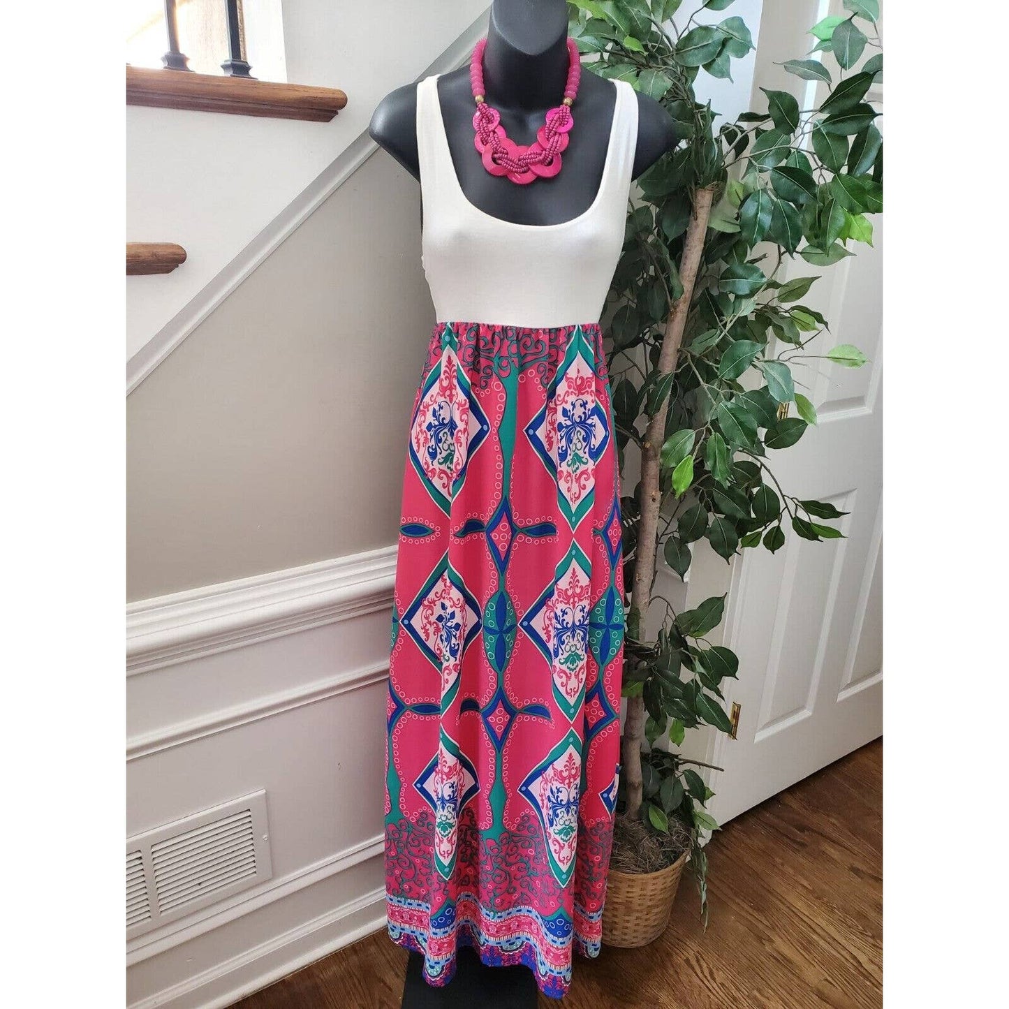 Filly Flair Women's Pink & White Rayon Scoop Neck Sleeveless Long Maxi Dress M