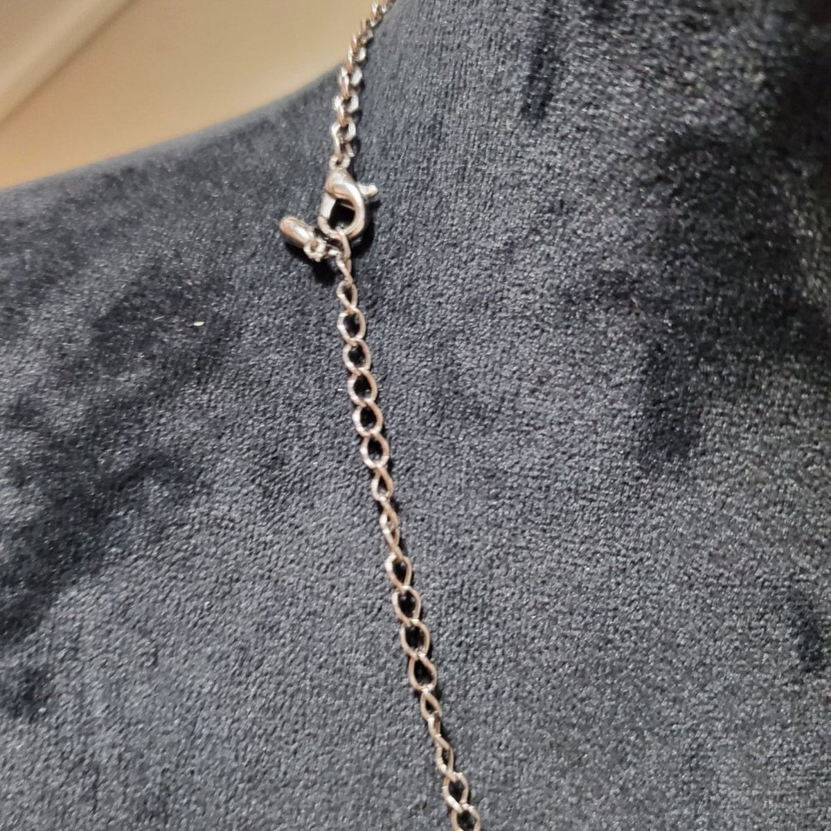 Women's Green Water Drop Charm Beaded Chain Pendant Necklace