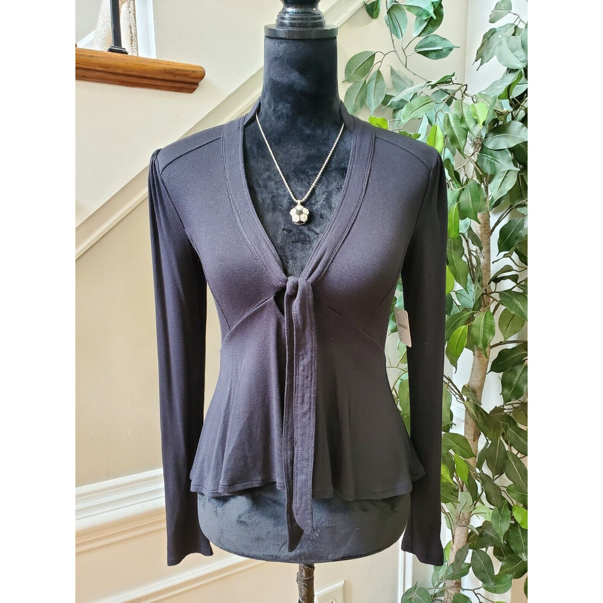 Free People Women Black Rayon V-Neck Long Sleeve Casual Top Blouse Size X-Small