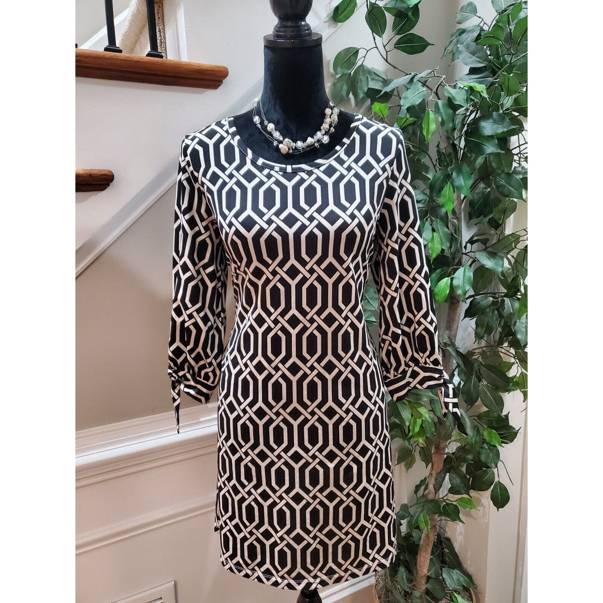 Mudpie Women Black & White Polyester Round Neck Long Sleeve Knee Length Dress S