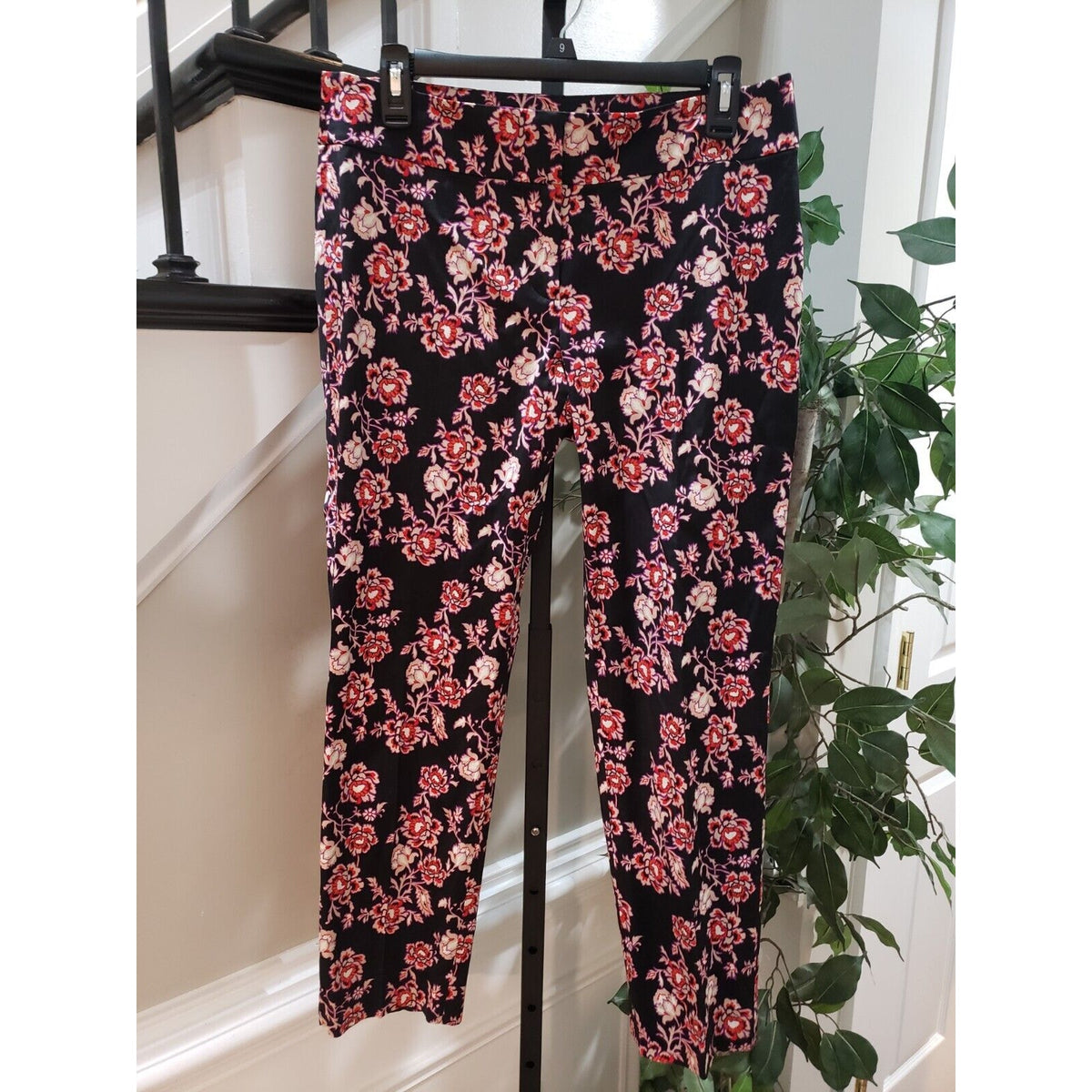 Ann Taylor Floral Elastic Waist Mid Rise Straight Leg Casual Crop Pants 6
