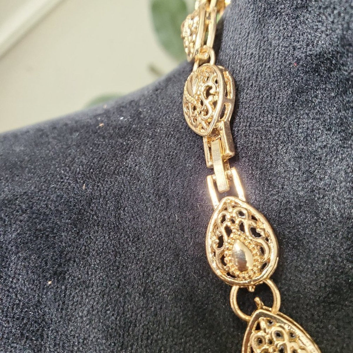 Womens Gold Southwestern Heart Shaped Fashion Jewelry Necklace