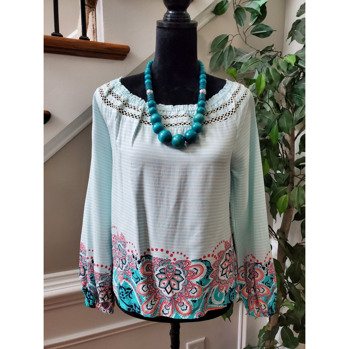 Red Camel Women's Green 100% Rayon Scoop Neck Long Sleeve Top Blouse Size Small