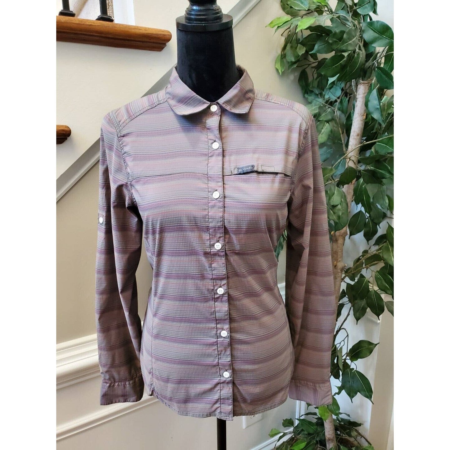 Columbia Women's Gray Polyester Collared Long Sleeve Buttons Down Casual Shirt M