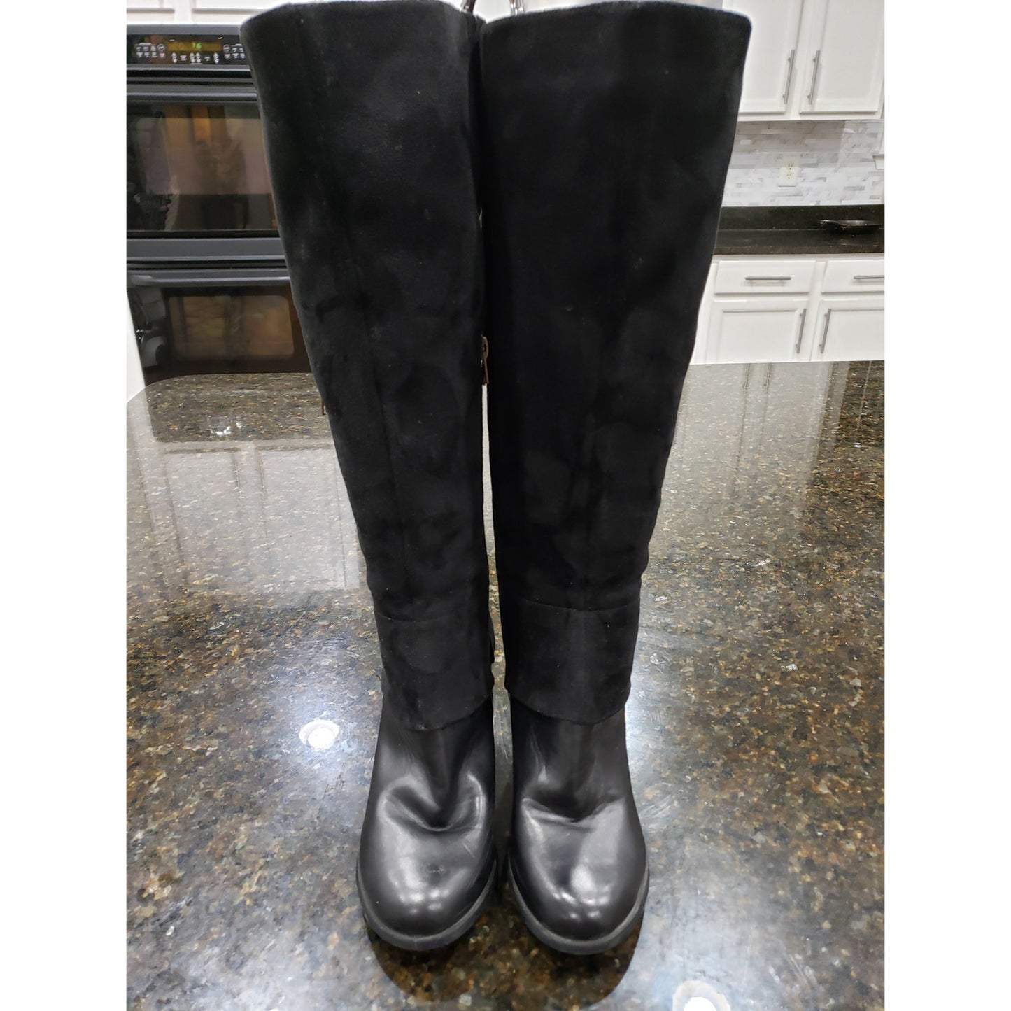 Leila Stone Tarah Boots Women Size 8 Black Leather Round Toe Block Heel Side Zip