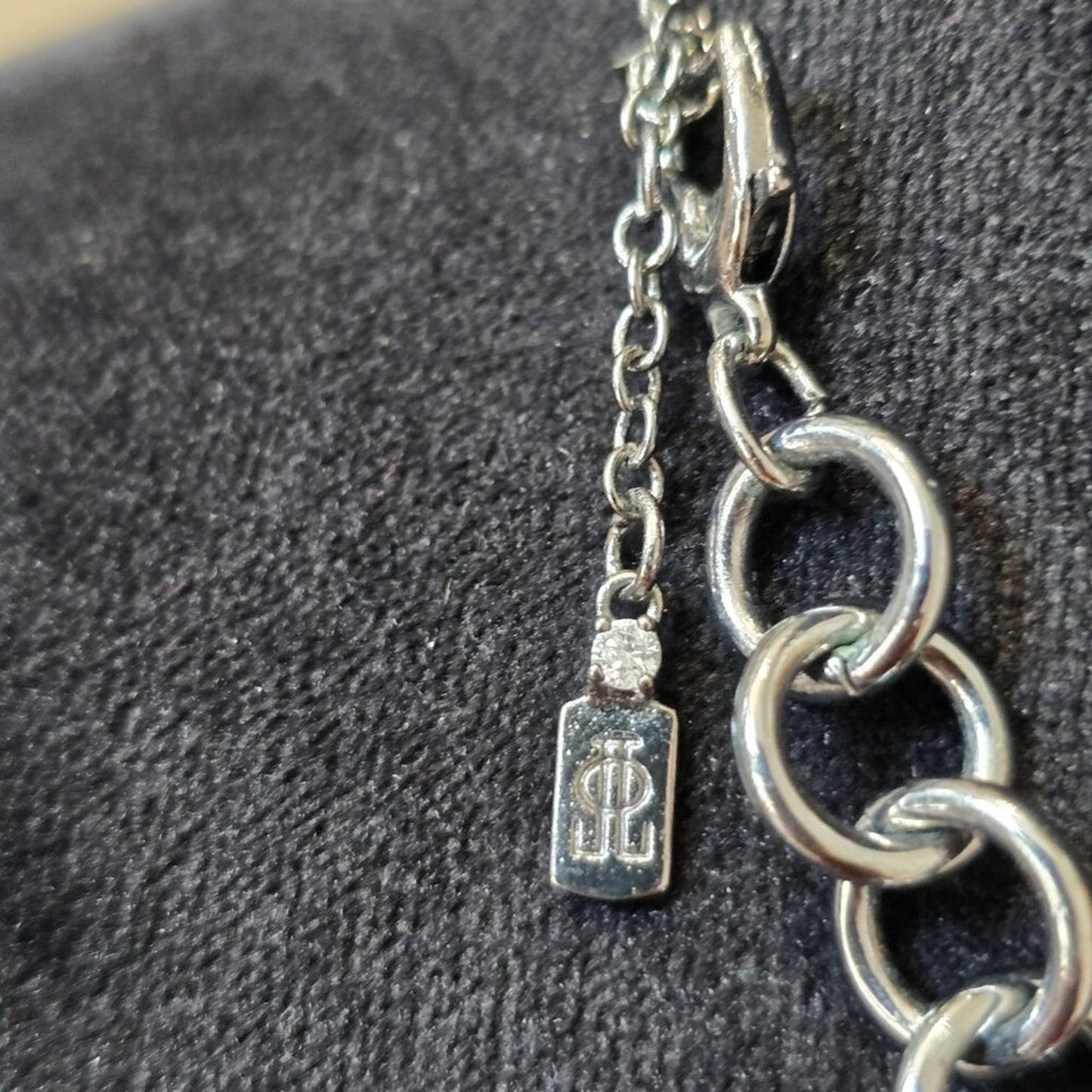 Women Silver Tone Chain Clear Teardrop Crystal Charm Necklace with Lobster Clasp