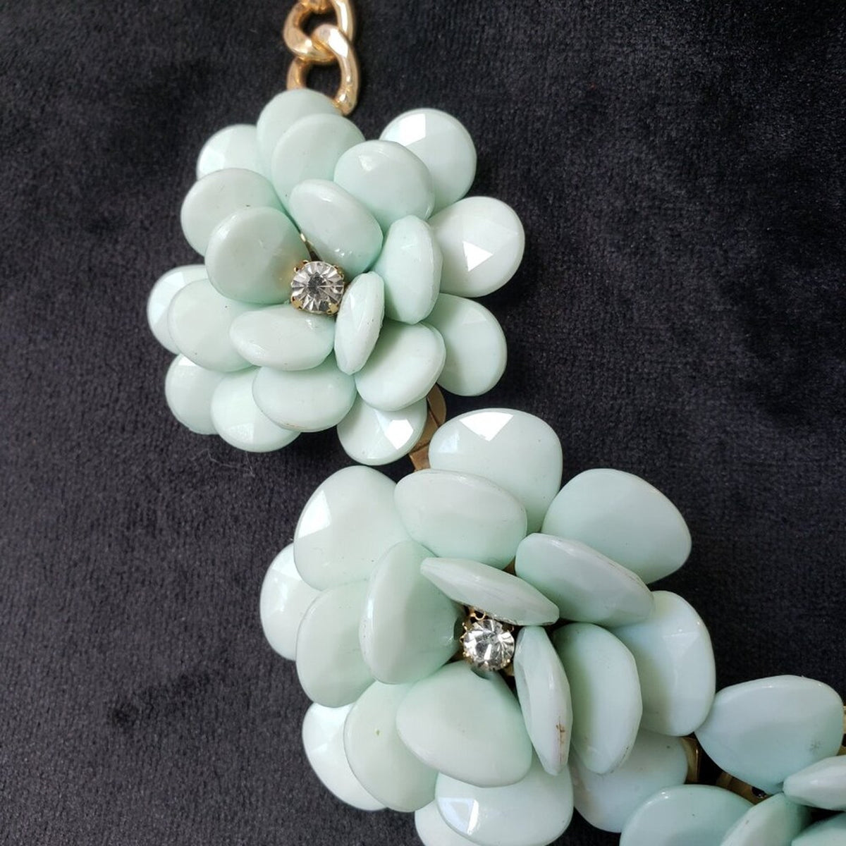 Womens Green Faceted Bead & Rhinestone Floral Statement Necklace Lobster Clasp