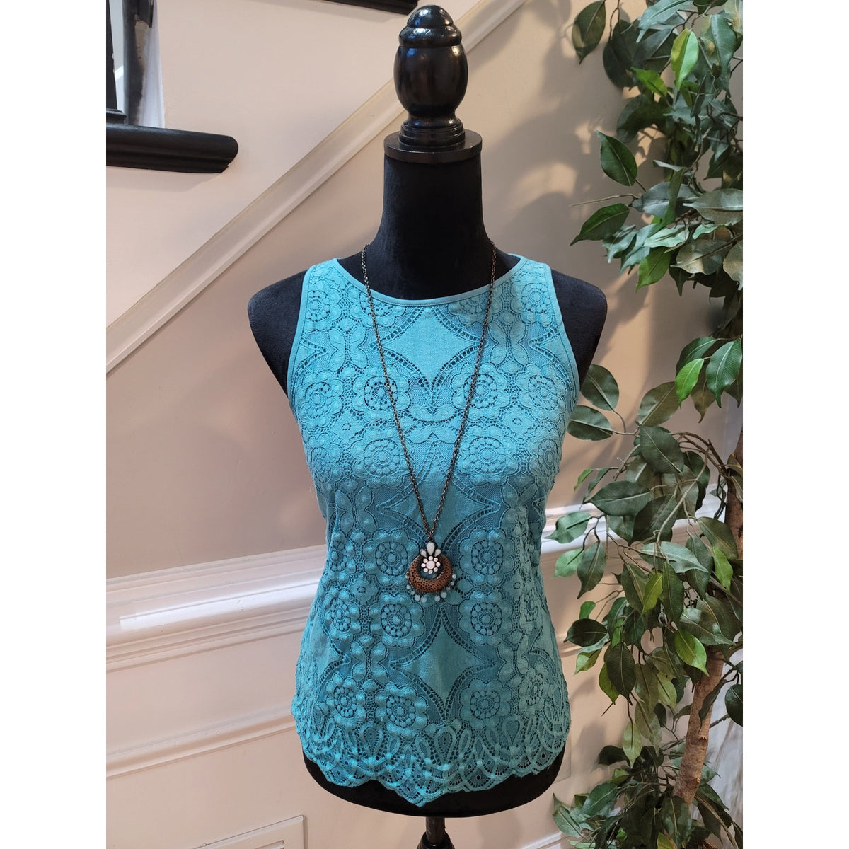 Loft Ann Taylor Tank Top Women's SZ XS Teal Blue Floral Crochet Hem Round Neck