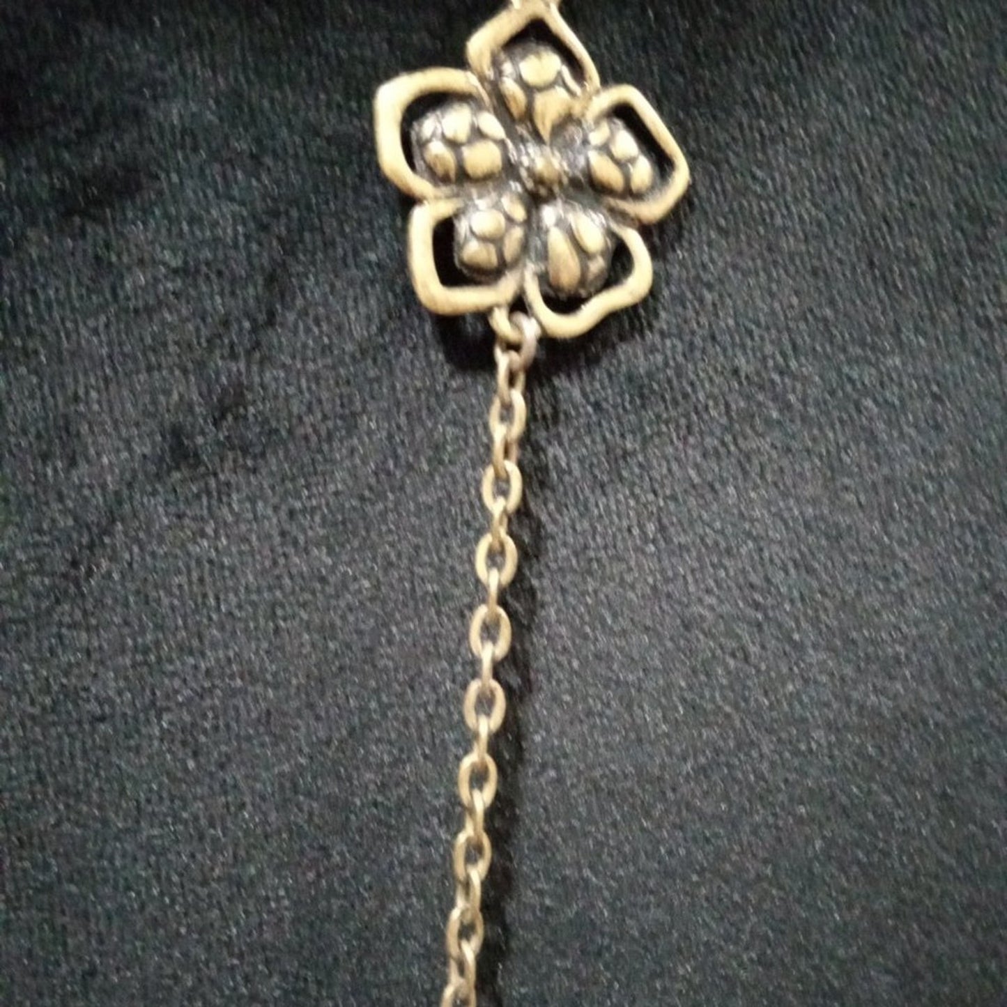 Women Fashion Chunky Gold Tone Carved Charm Floral Art Long Chain Necklace