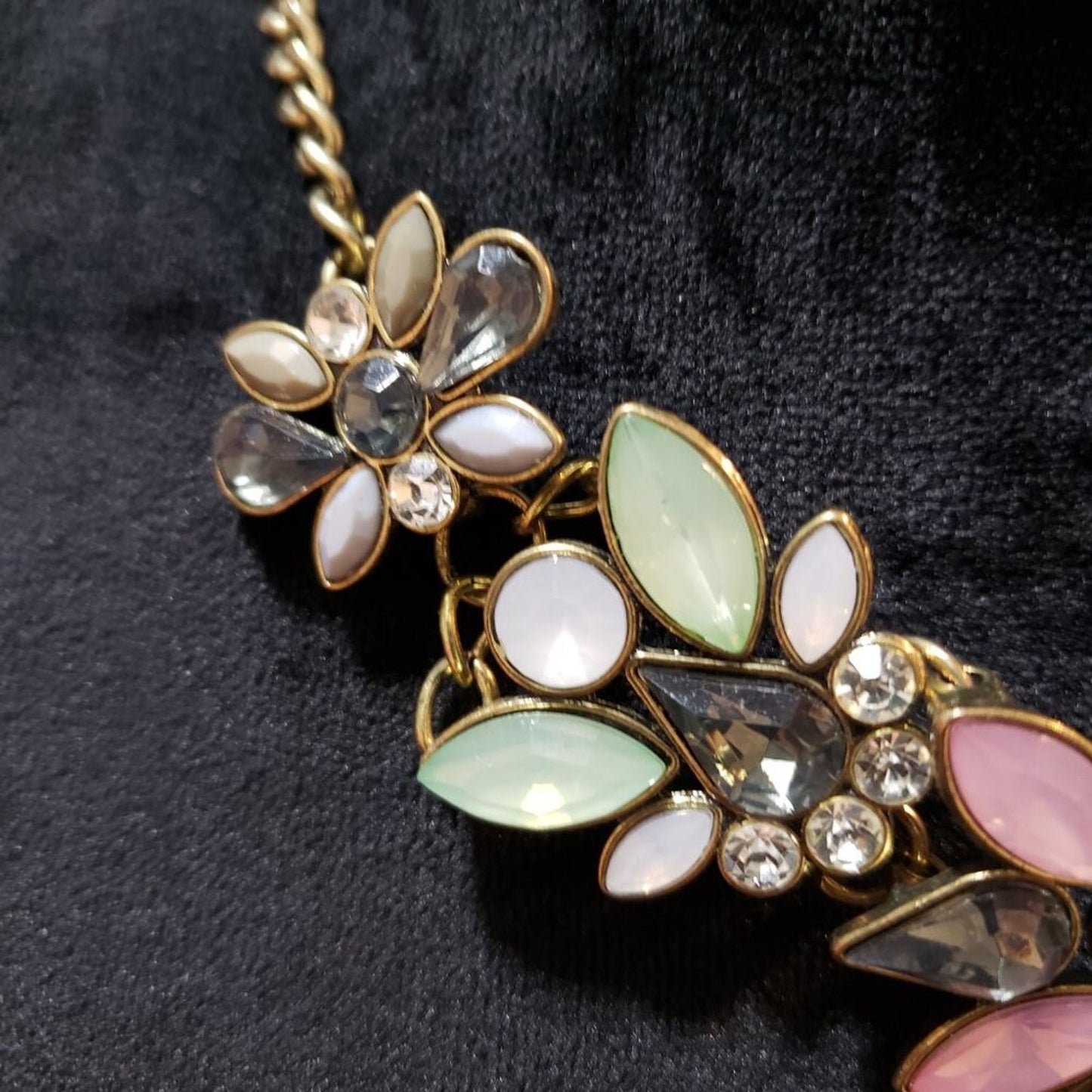 Trendy Womens Crystal Flower Necklace Bib Choker Chunky Statement Chain Jewelry