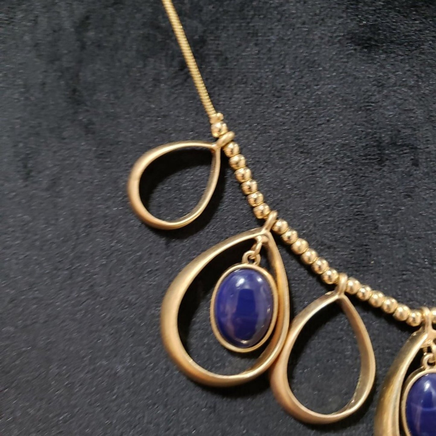 Womens Fashion Blue Color Faceted Gemstone Gold Tone Beaded Statement Necklace