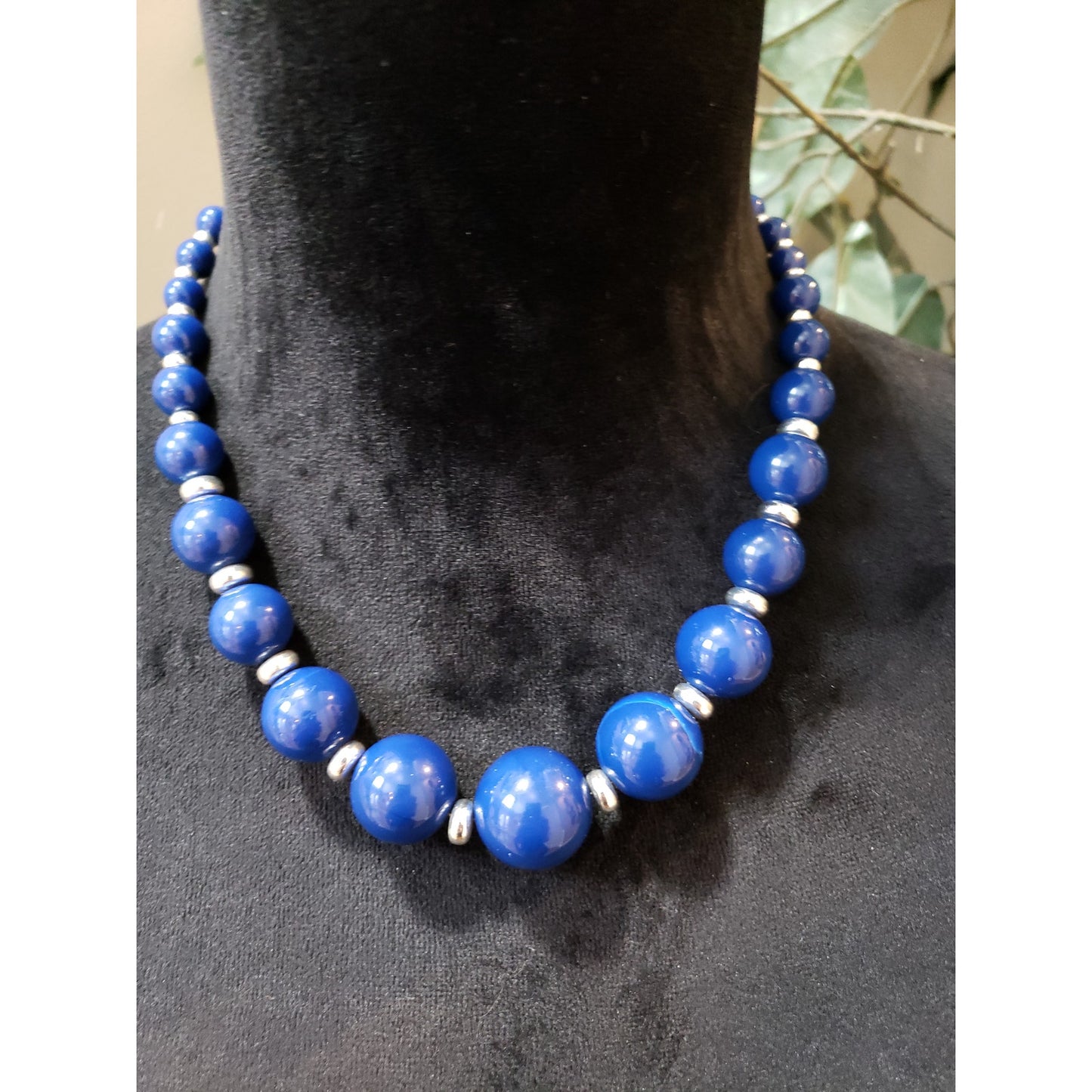 Women Fashion Blue Graduating Beaded with Silver Spacers Collar Necklace Jewelry