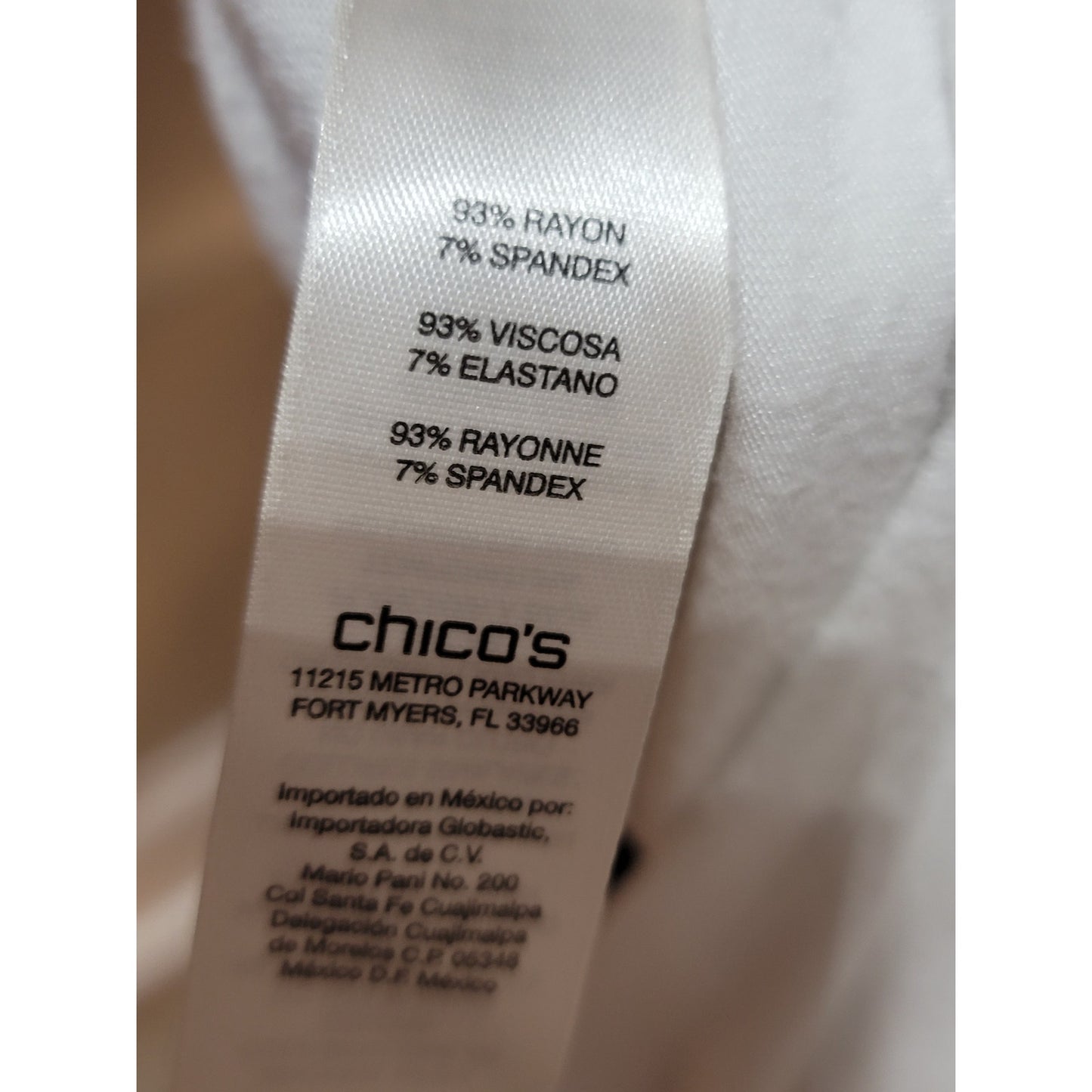 Chico's Top Women's Size 2 White Long Sleeves Stretchy Blouse Crew Neck