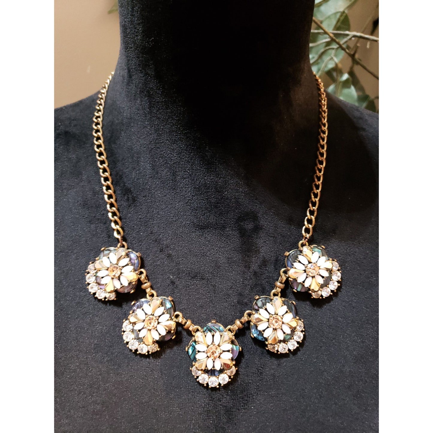 Womens Fashion Gold Tone Encrusted Crystal Acrylic Rhinestone Floral Necklace