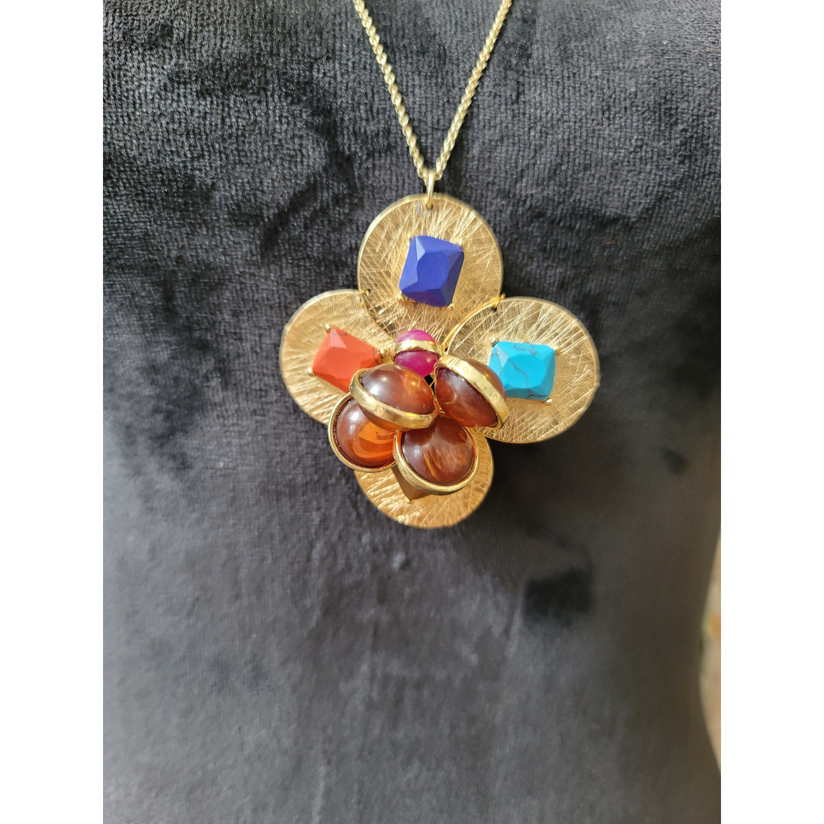 Women's Gold Chain Necklace with Colorful Gemstone Flower Pendant