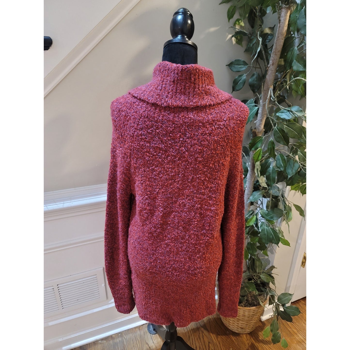 White House Black Market Cowl Neck Sweater Women's Medium Red Knit Pullover Warm