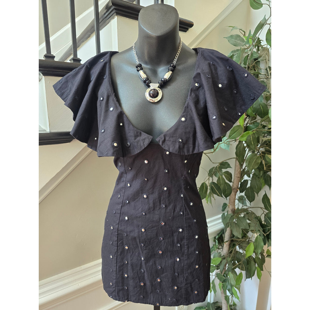 Lovers+Friends Eyelet Mirror Dress Women SZ XXS Black Ruffle V-Neck Cap sleeves