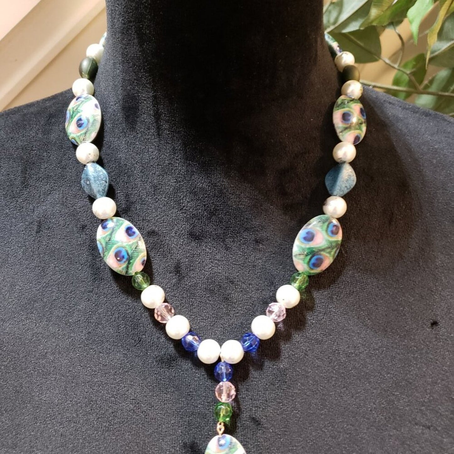 Women's Multi Colored Round Beaded Peacock Necklace Lock Clasp