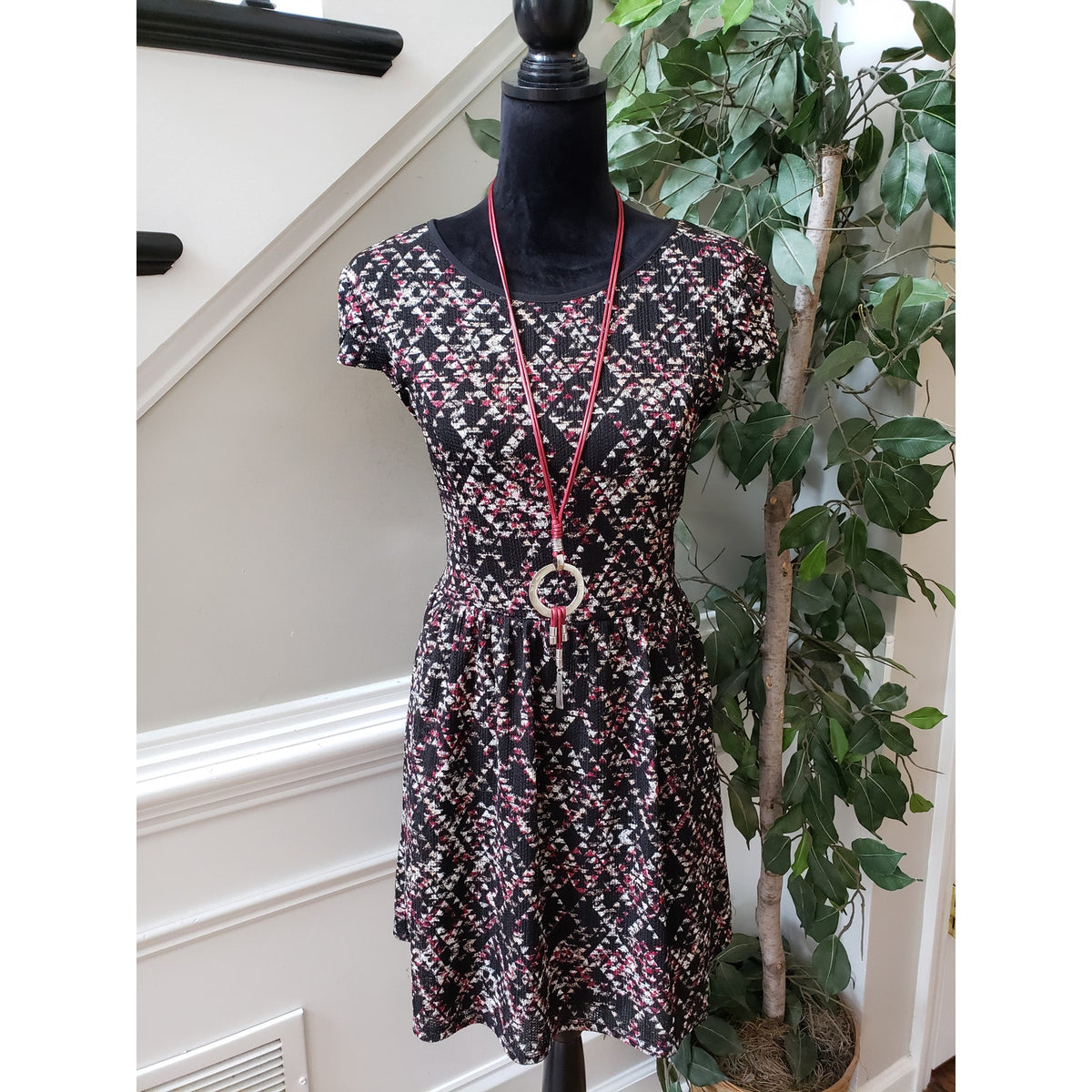 City Triangles Fit & Flare Dress Women's L Multicolor Geometric Print Cap Sleeve