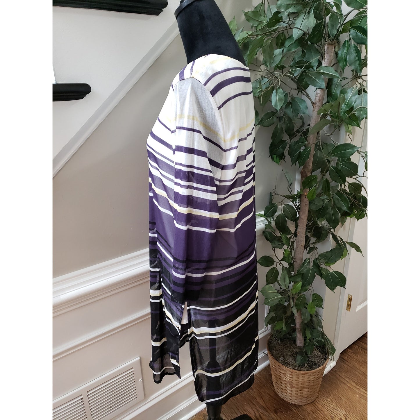 Alfani Top Blouse Women's Size XL White & Purple Striped Long Sleeve Round Neck