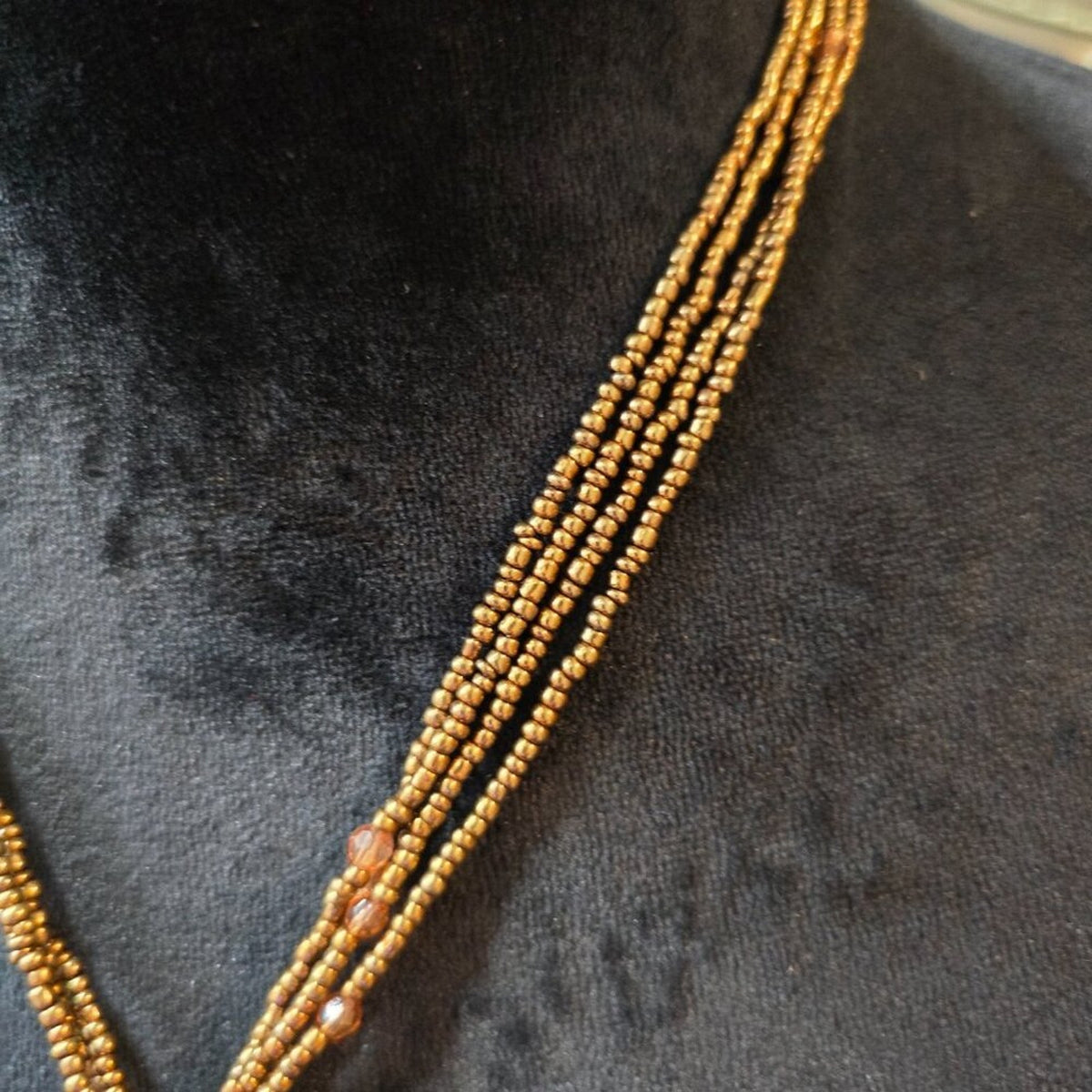 Women's Gold Seed Bead Swirl Leaf Teardrop Shaped Art Glass Pendant Necklace