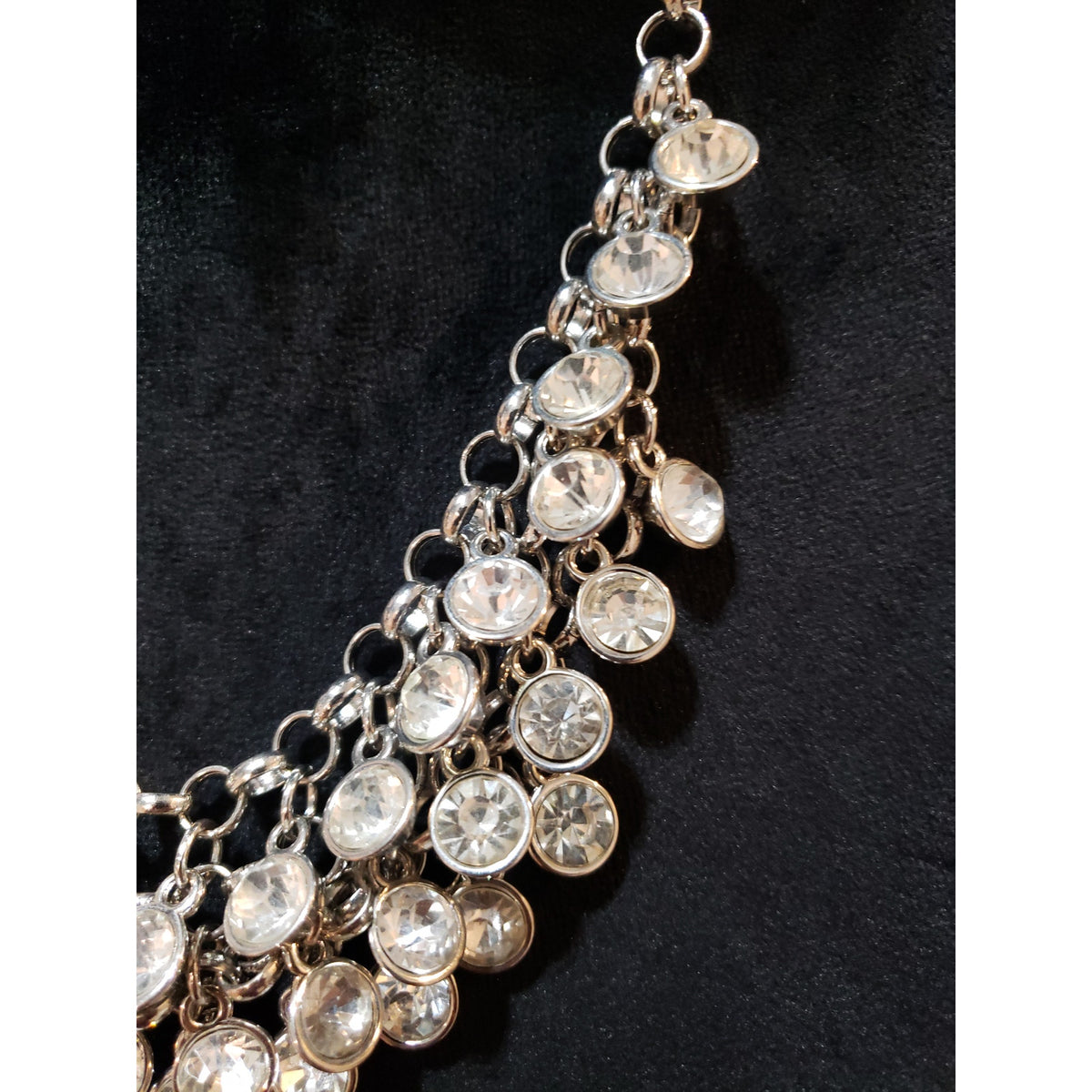 Women Fashion Silver Tone Crystals Cluster Bib Necklace Jewelry w/ Lobster Clasp