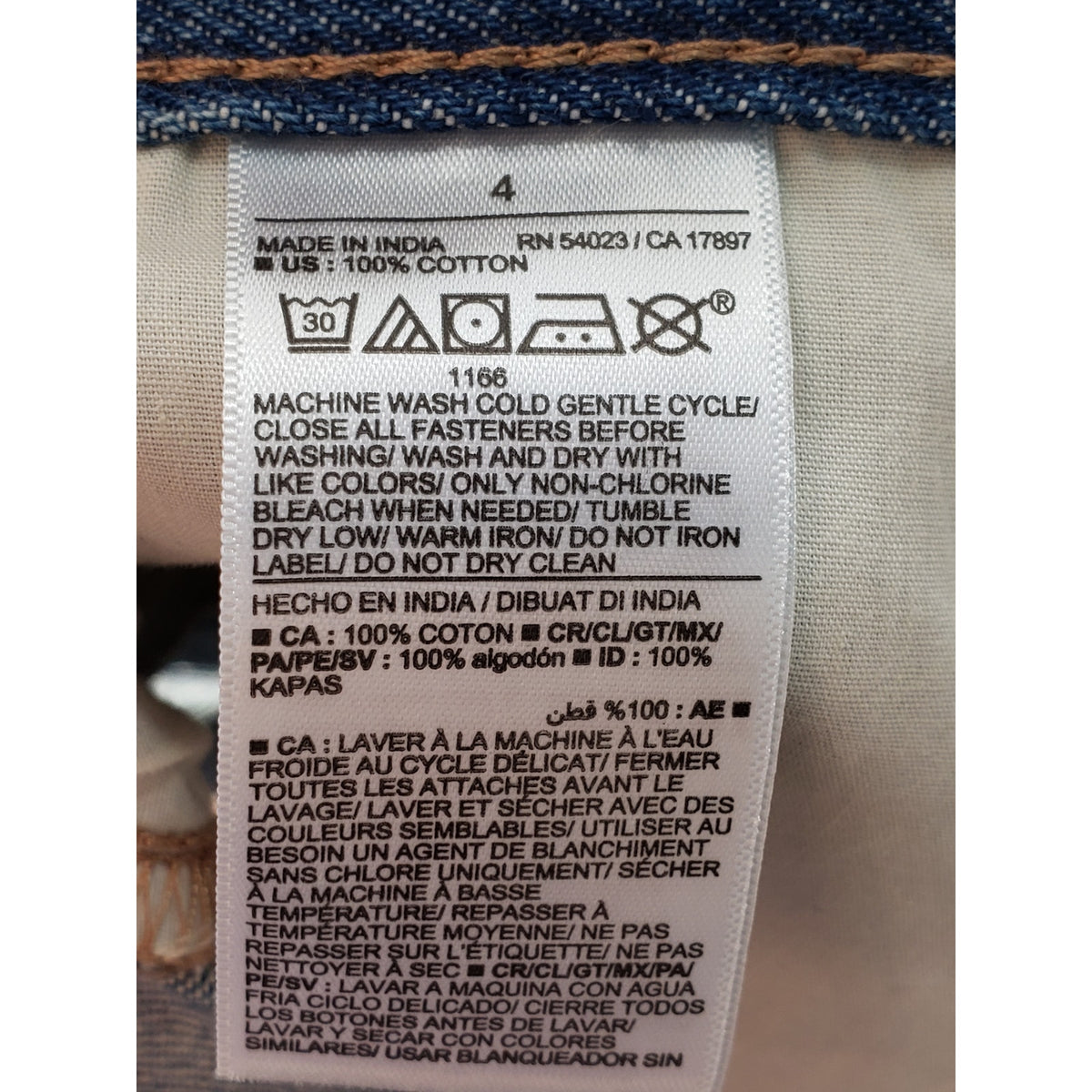 Old Navy Cut Off Shorts Women 4 Blue Denim Distressed High Rise Slouchy Straight