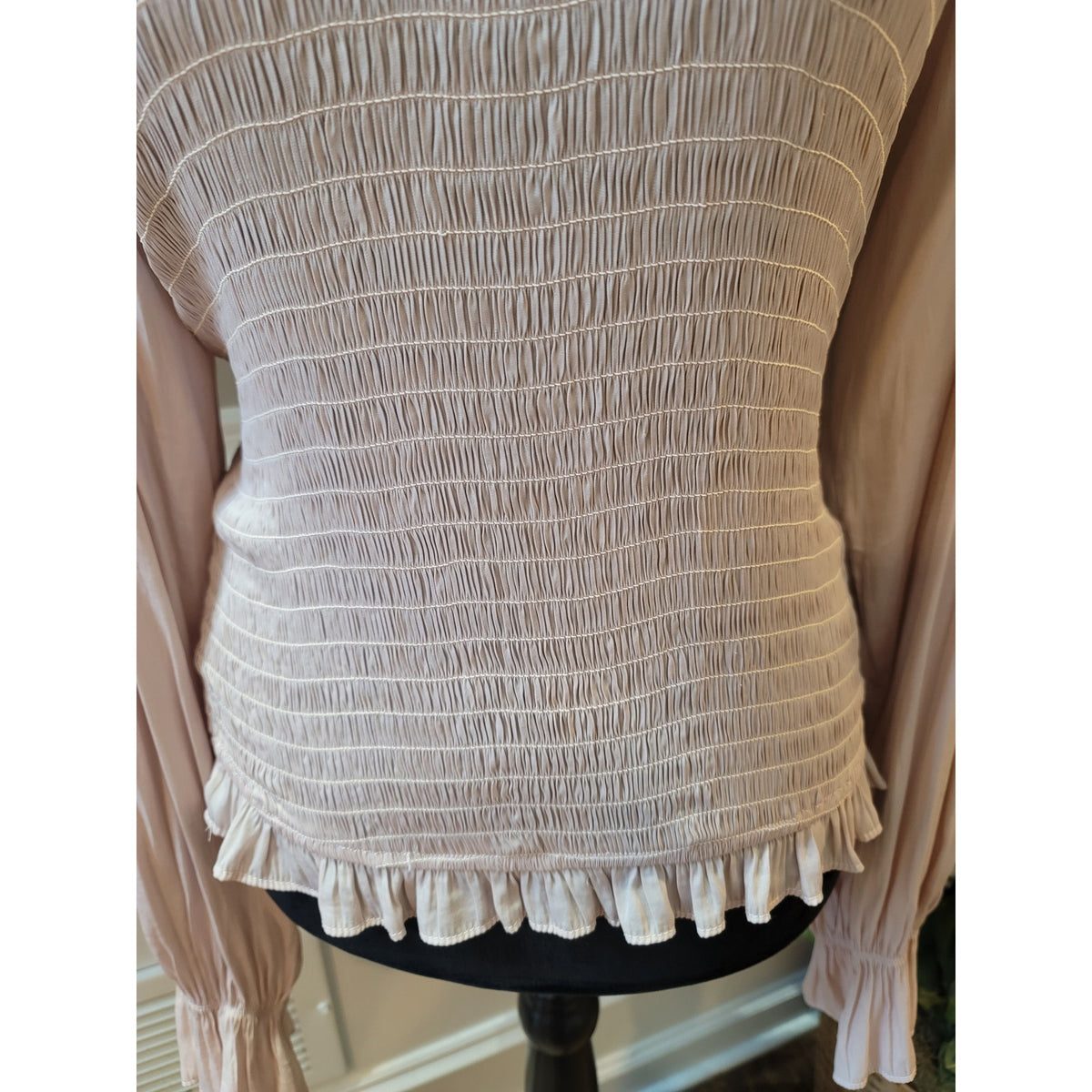 Do + Be Blouse XL Blush Pink Smocked Bodice Ruffle Neck Puff Sleeve Pullover