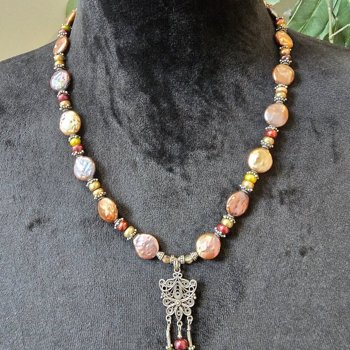 Womens Fashion Multicolor Metal Beaded Pendant Necklace with Toggle Clasp