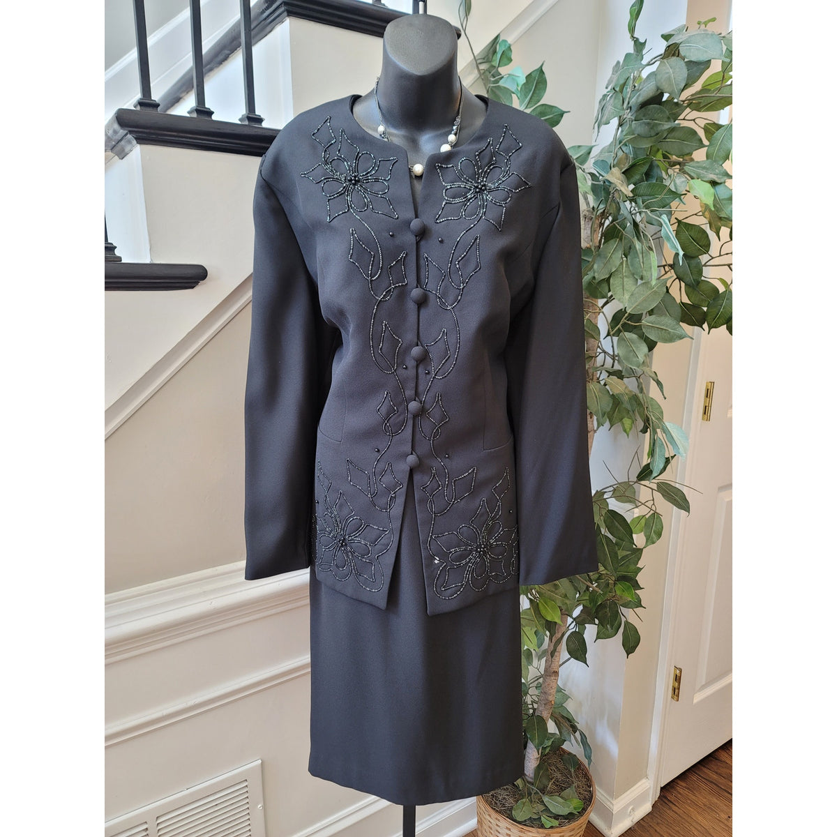 Why Skirt Suit Women's Size 16 Black Button Up Front Back Slit Fully Lined