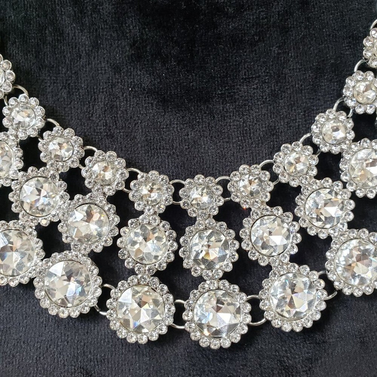 Womens Fashion Clear Crystal Silver Tone Rolo Chain Necklace with Lobster Clasp