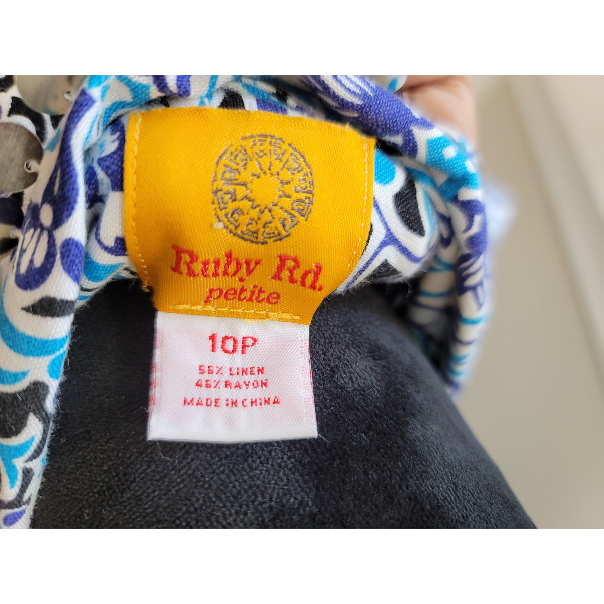 Ruby Rd. Cropped Jacket Womens SZ 10P Blue/White Paisley Button Front 3/4 Sleeve