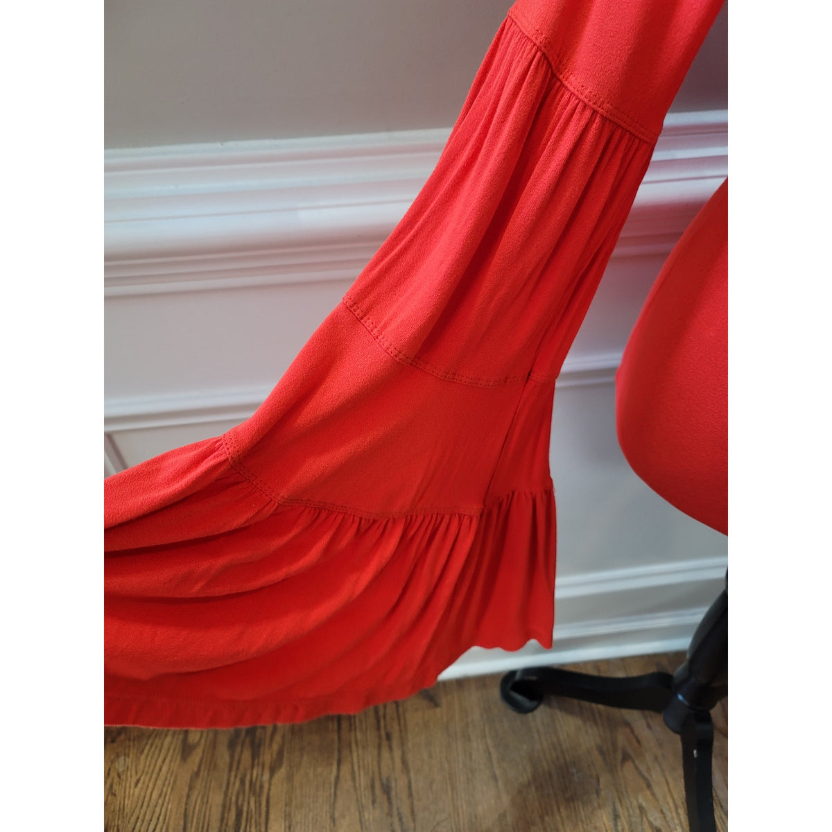 Free People L Red Stretch Square Neck Curved Hem Tiered Bell-Sleeve Casual